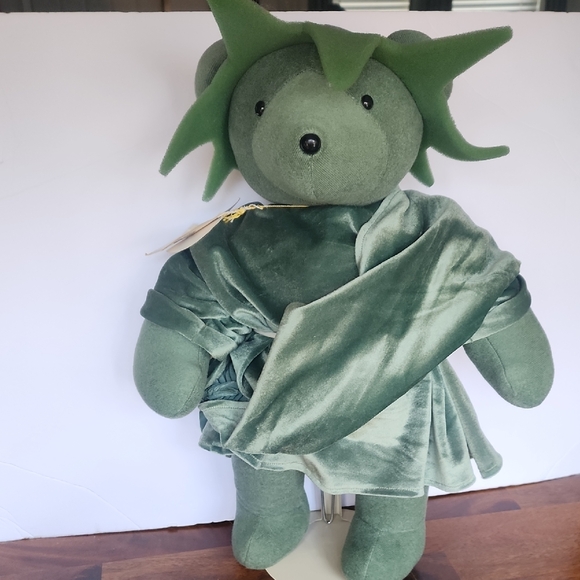 North American Bear Co Other - RARE! VINTAGE 1985 NORTH AMERICAN BEAR CO "STATUE OF LIBEARTY BEAR" 22" TALL